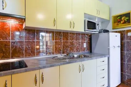 Steffany Apartment *