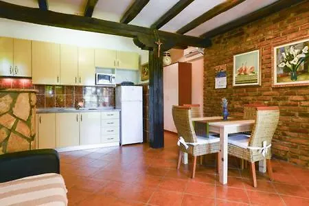 Steffany Apartment